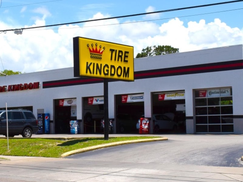 Tire Kingdom Store 750 NE 5th St. Crystal River FL 34429